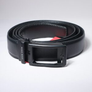 A black hugo boss belt is displayed.